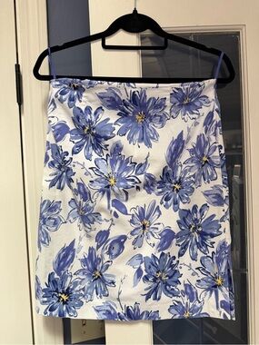 DT Collection White Mini Skirt with Blue Floral Print
